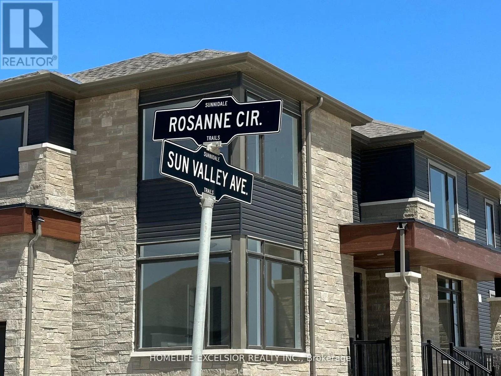 16 ROSANNE CIRC