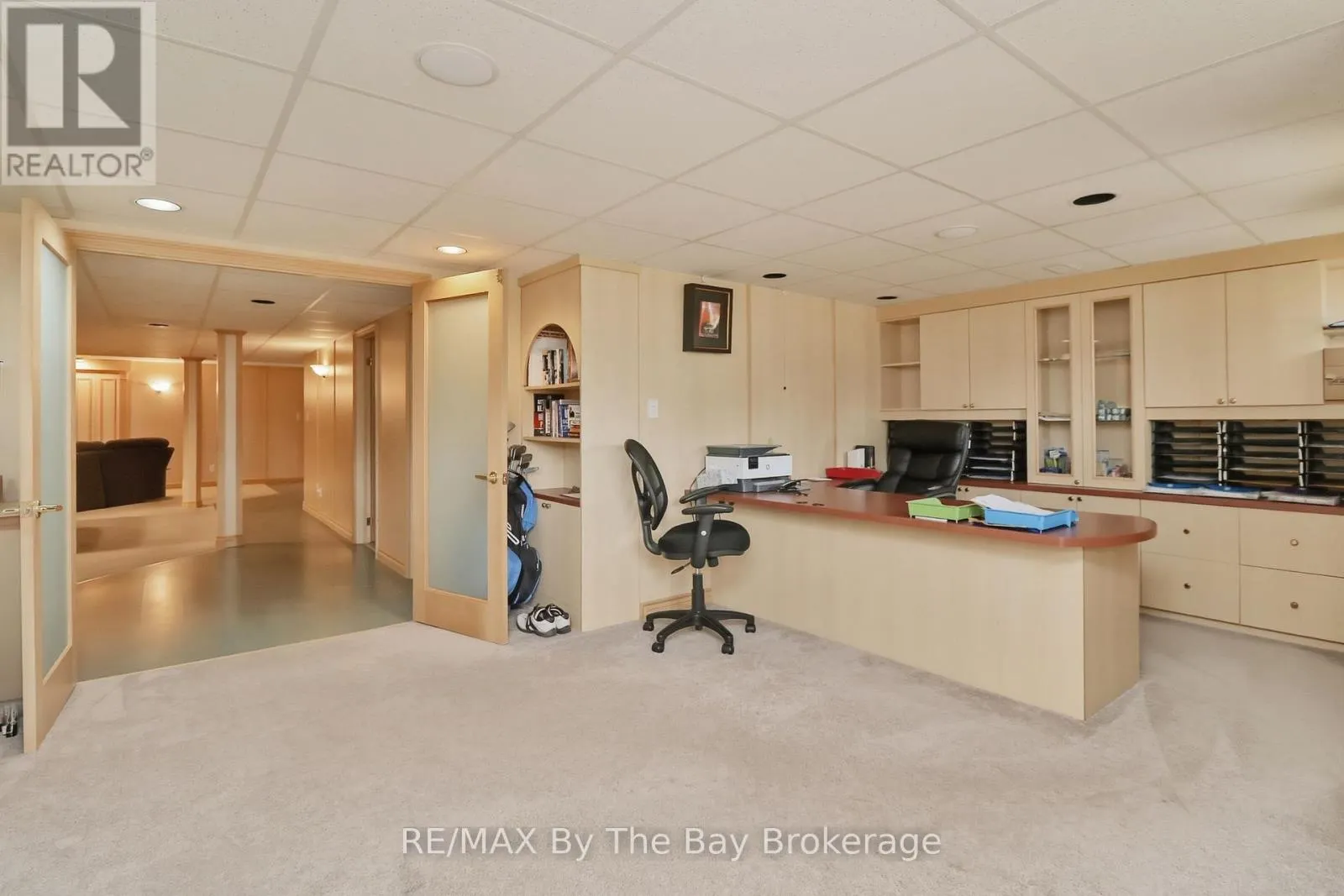 70 FAIRWAY CRESCENT