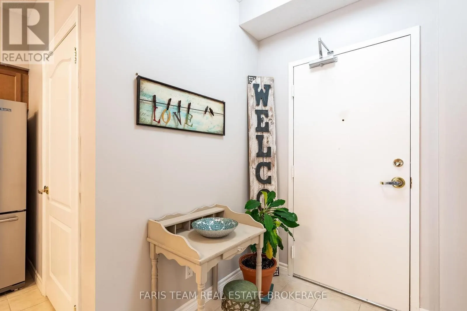 110 - 486 LACLIE STREET