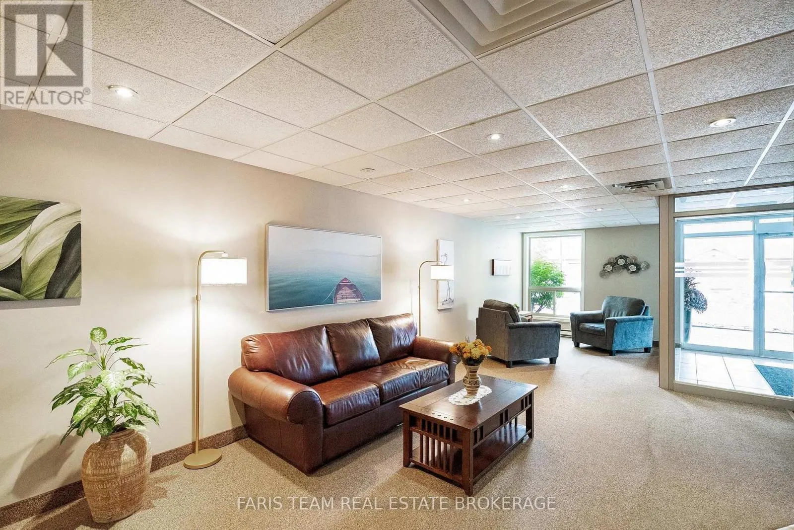 110 - 486 LACLIE STREET