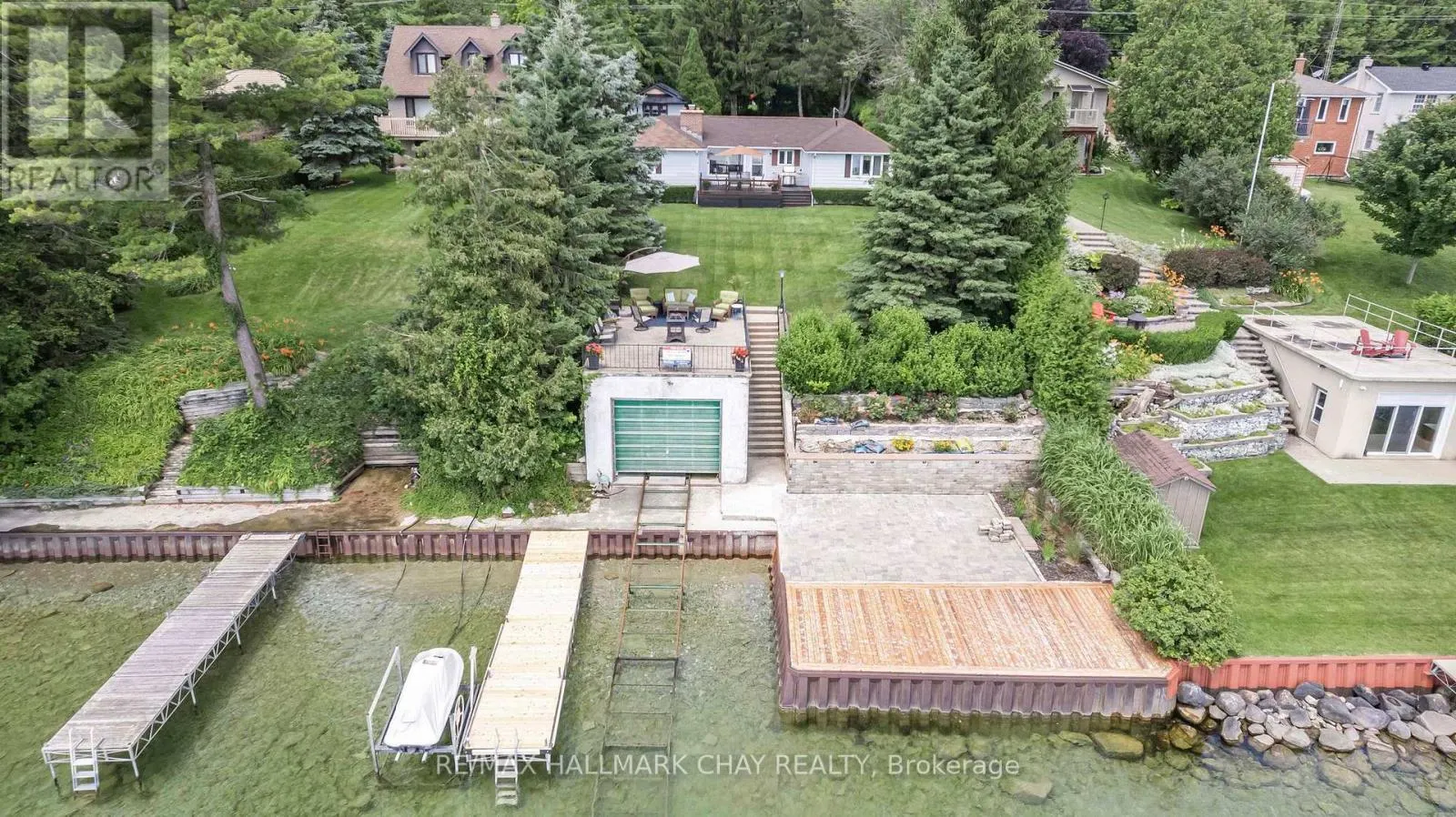 1125 WOODLAND DRIVE