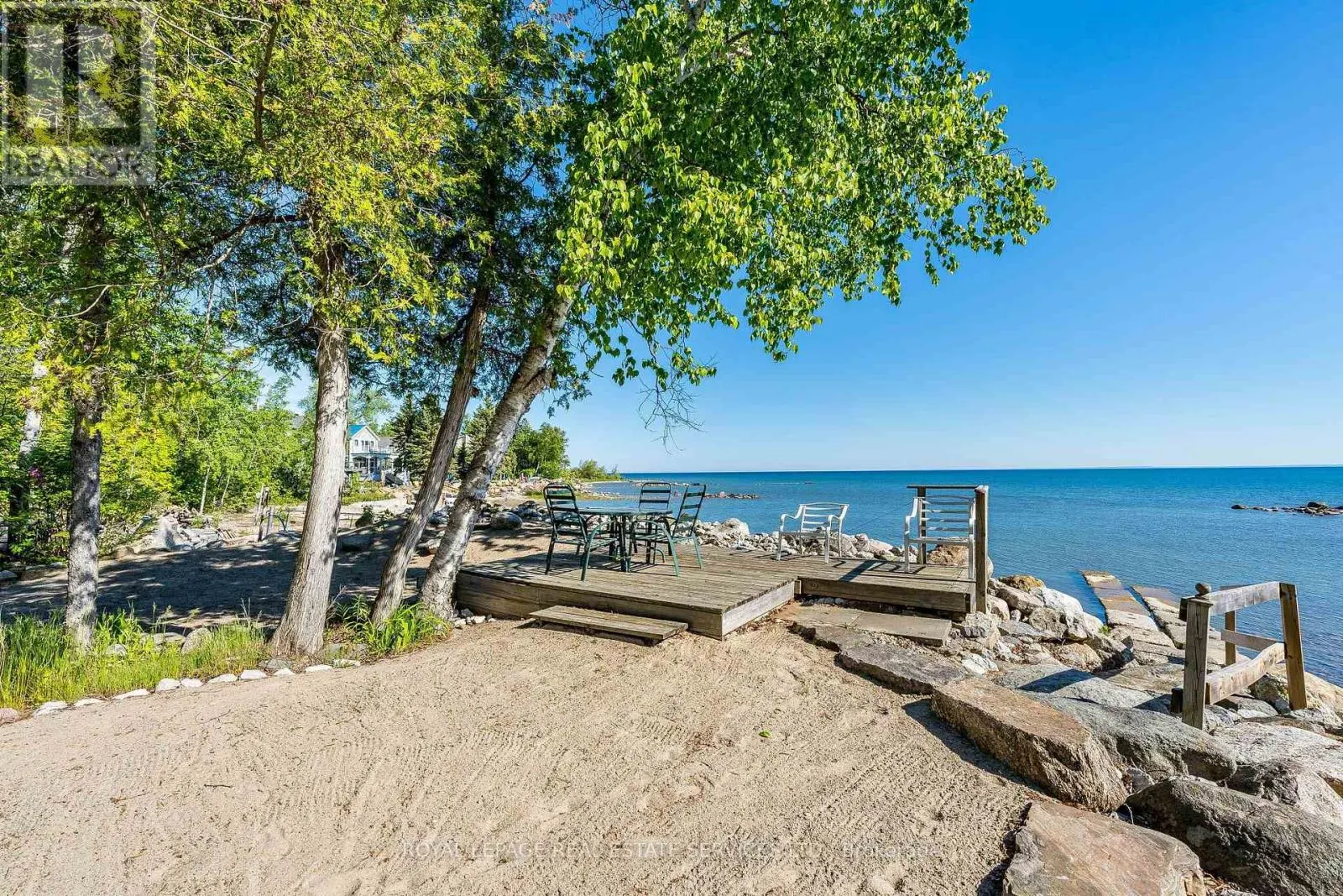 2228 SHORE LANE