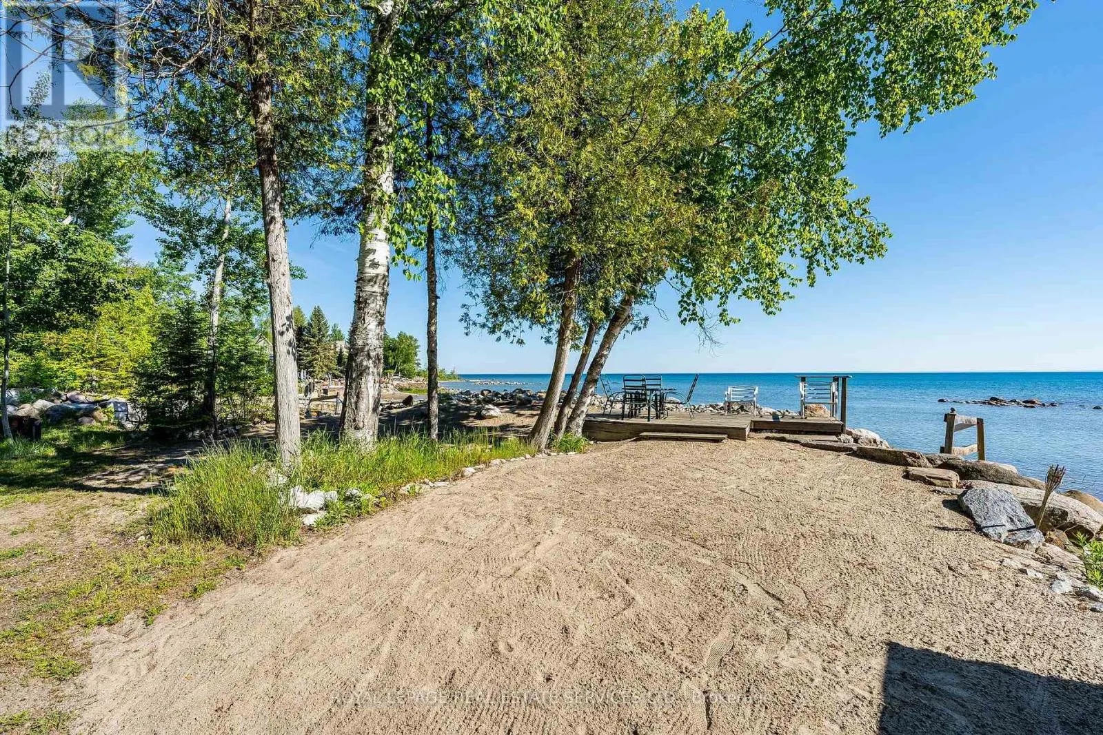 2228 SHORE LANE
