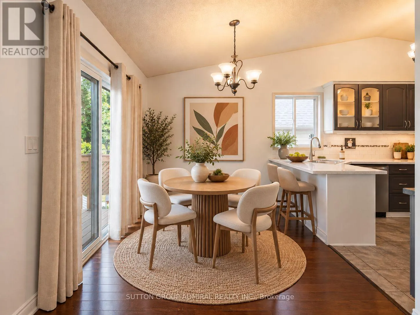28 HARWOOD DRIVE