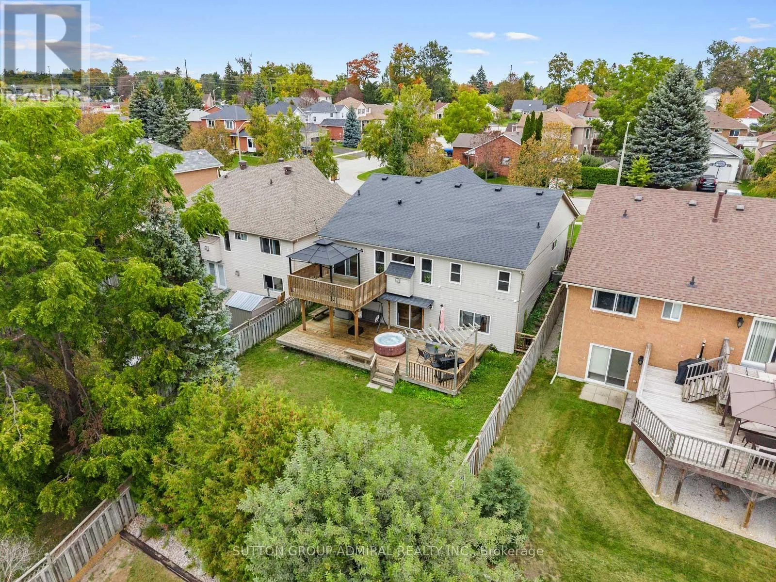 28 HARWOOD DRIVE