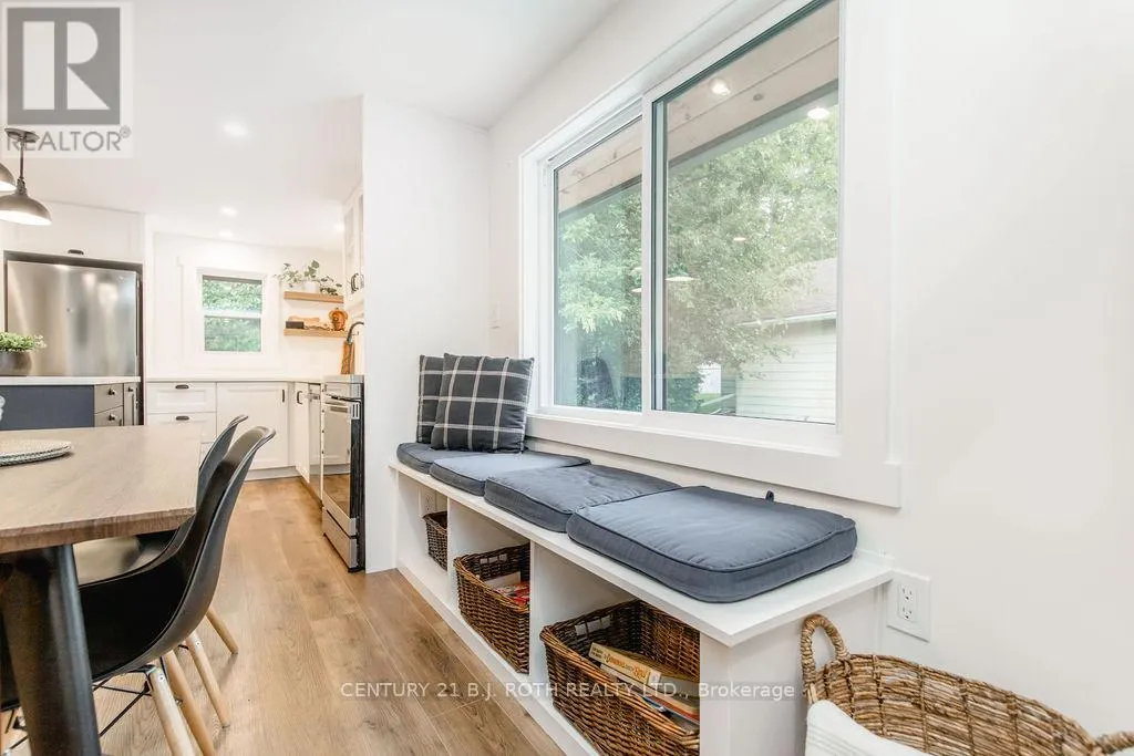 12 DOMAR ROAD