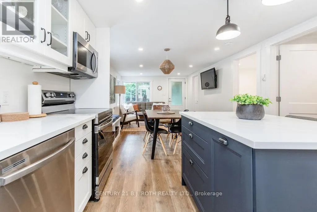 12 DOMAR ROAD