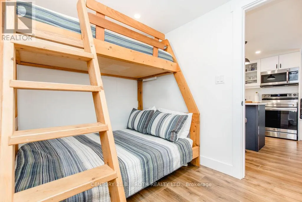 12 DOMAR ROAD