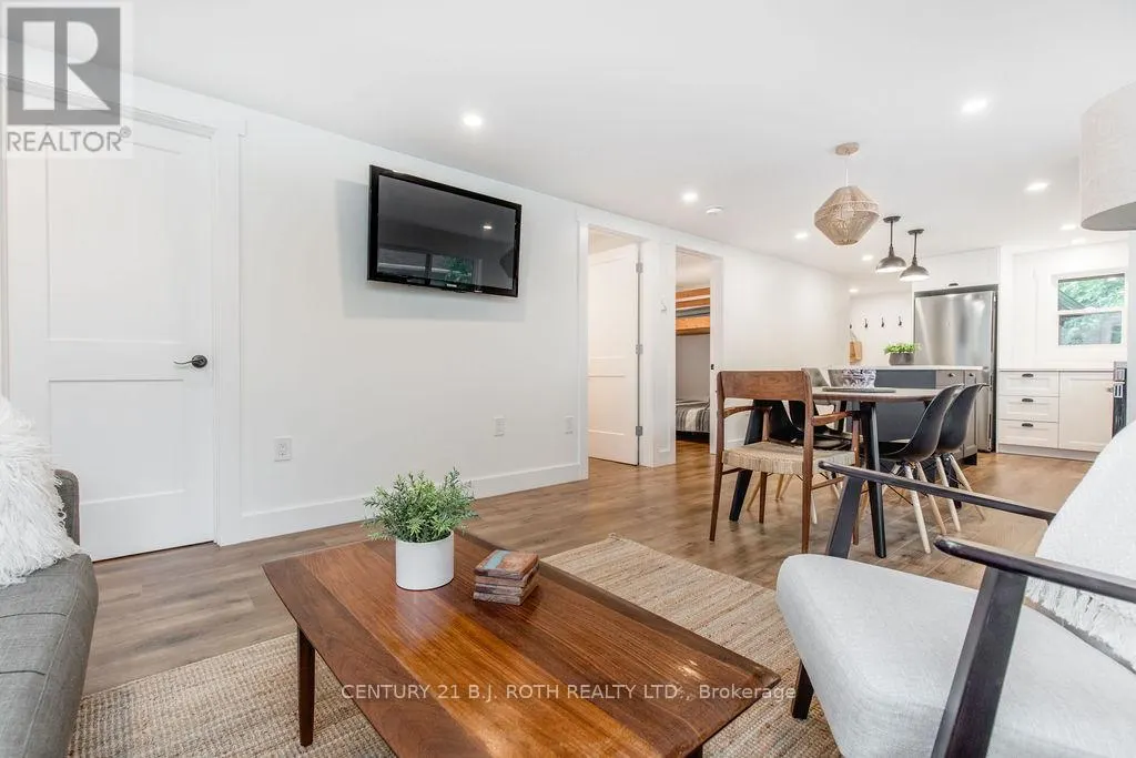 12 DOMAR ROAD