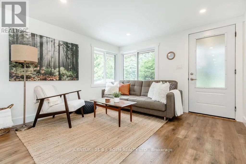 12 DOMAR ROAD