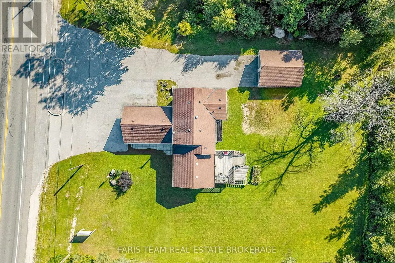 8801 BEACHWOOD ROAD