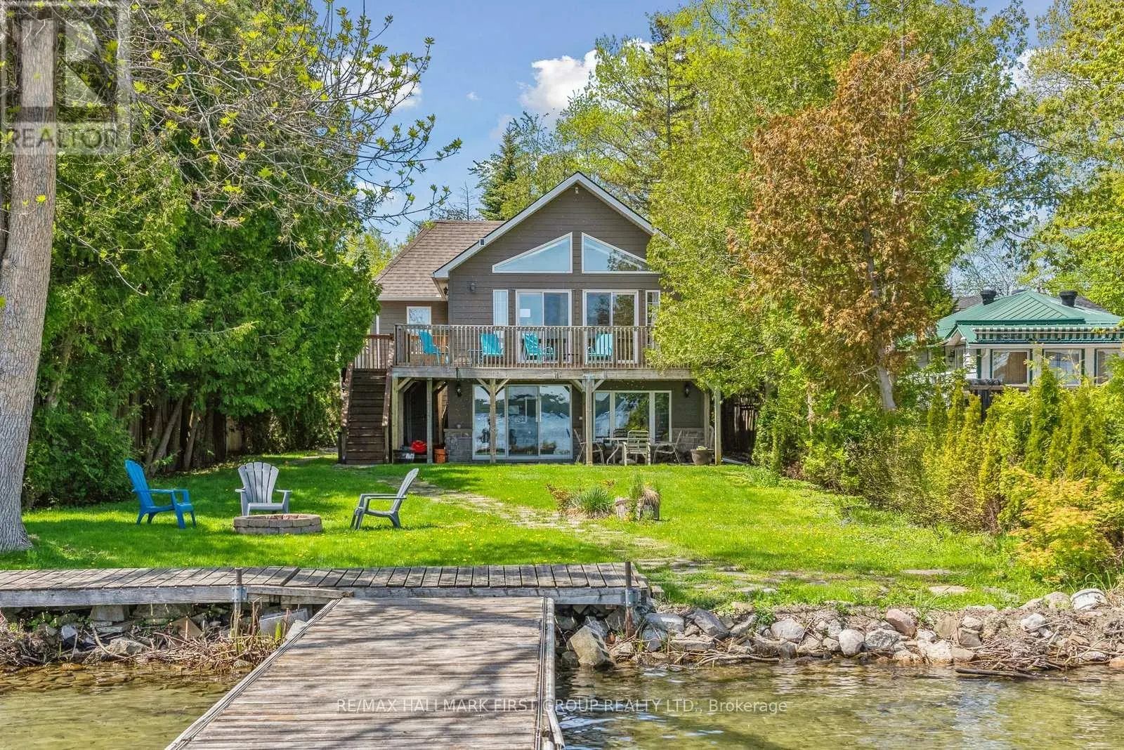 2807 LAKESIDE DRIVE