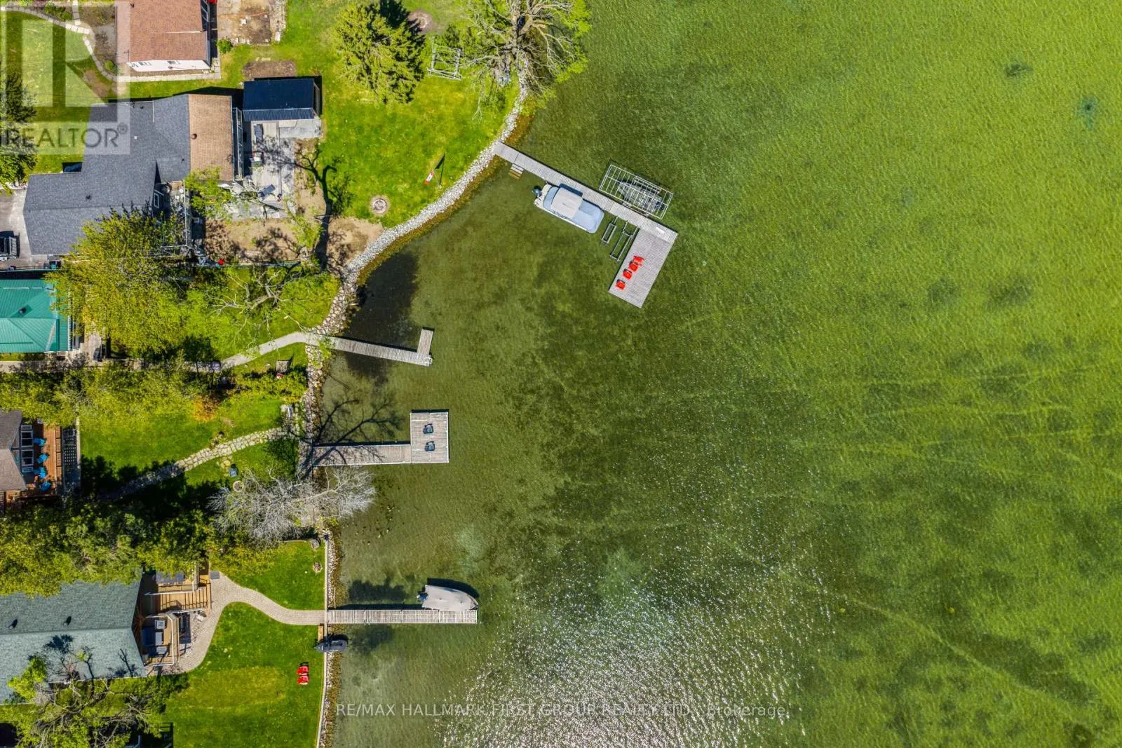 2807 LAKESIDE DRIVE