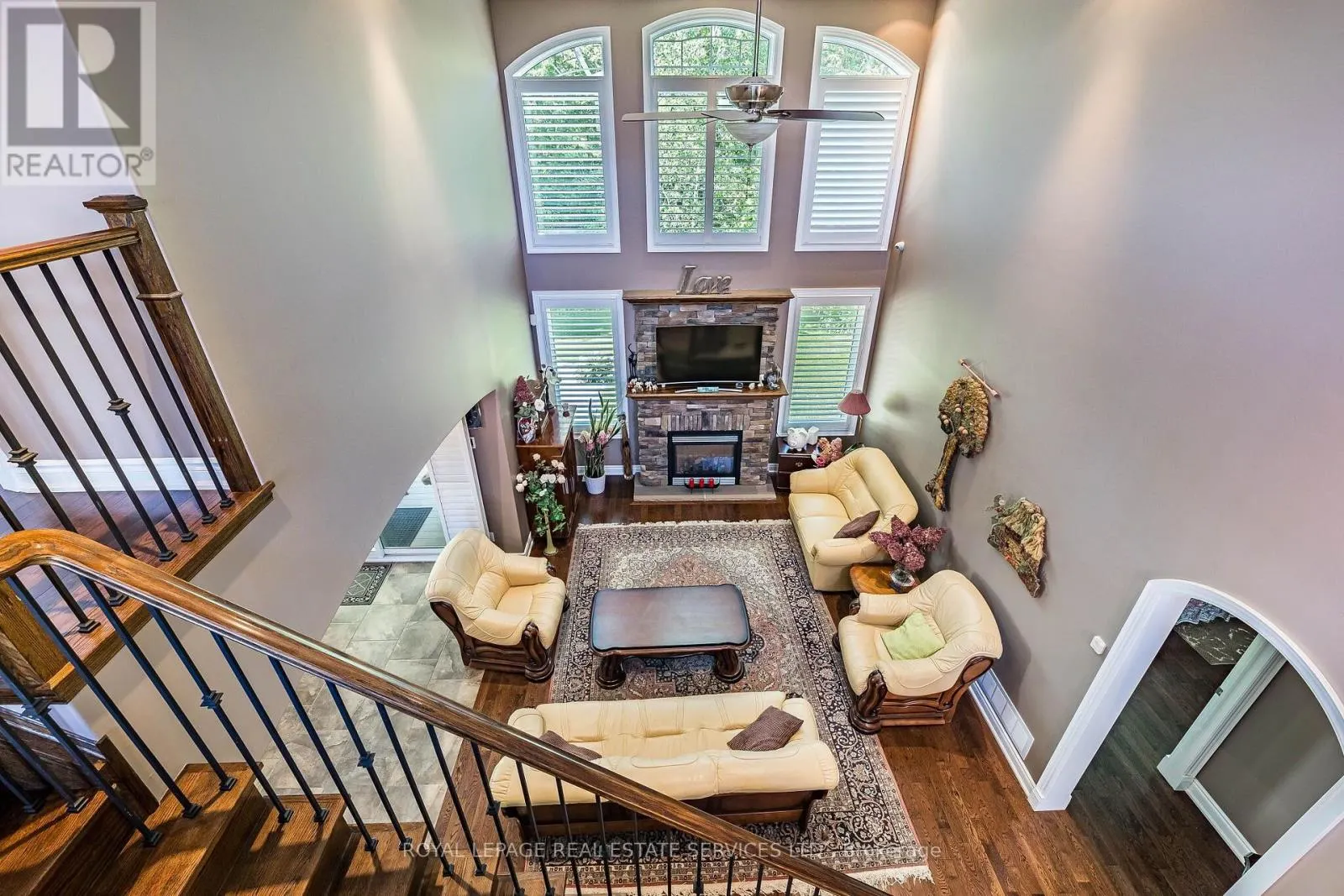 2295 SHORE LANE