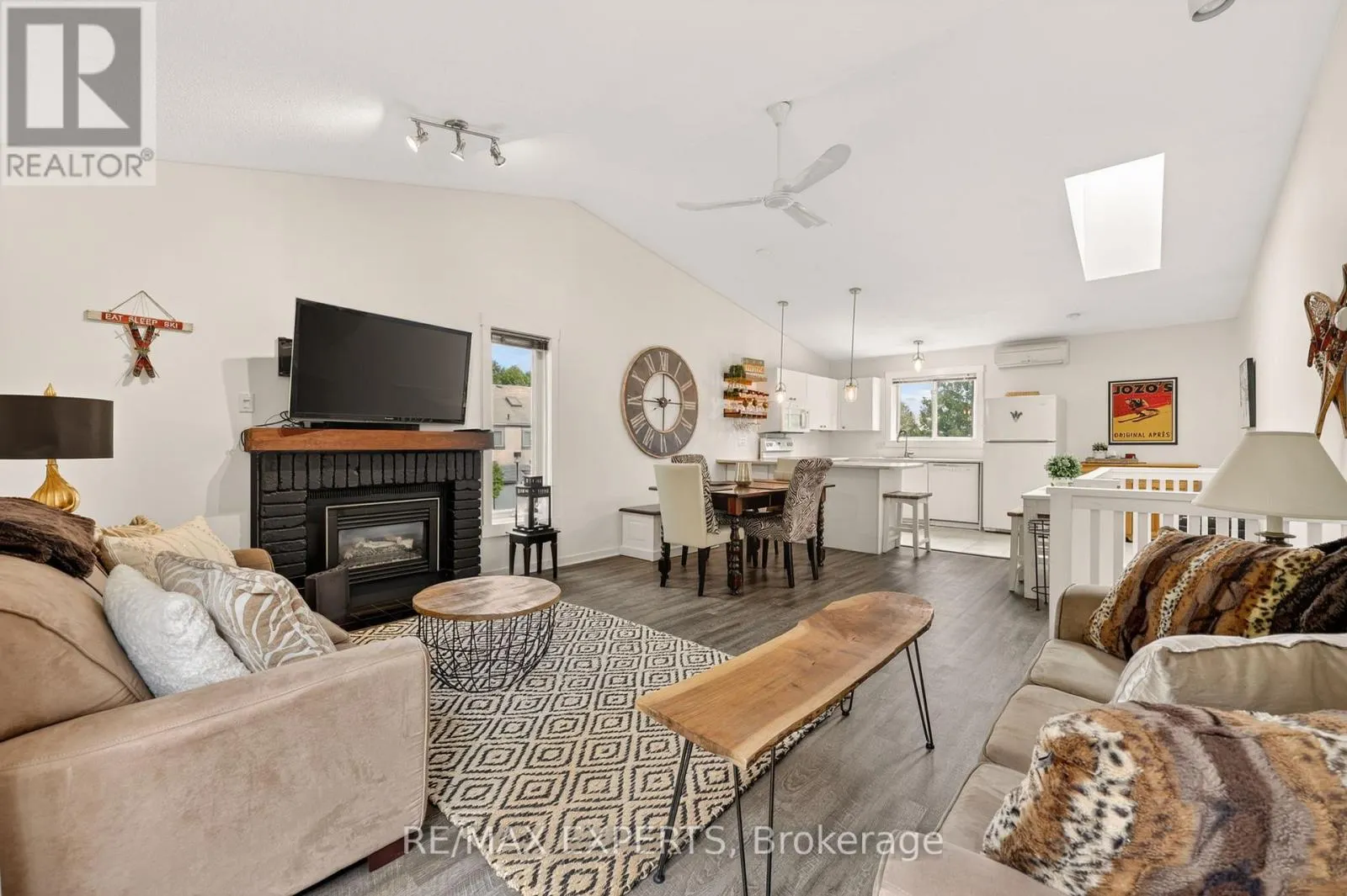 416 - 14 DAWSON DRIVE