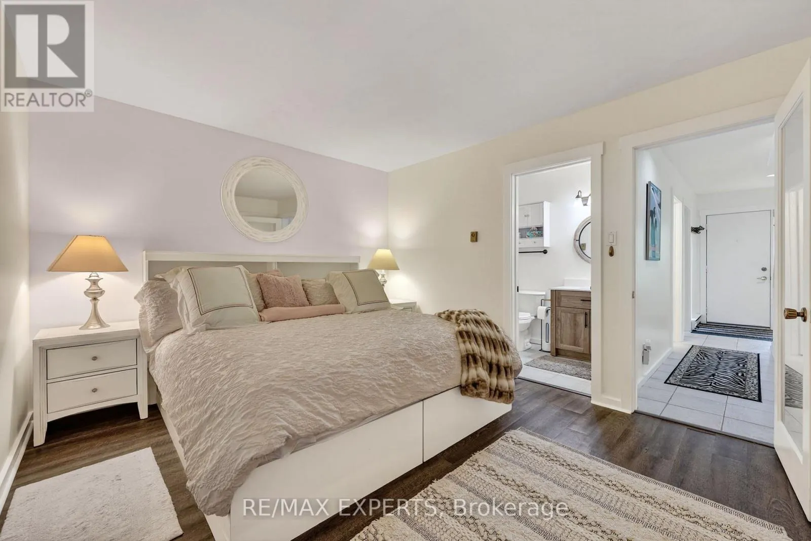 416 - 14 DAWSON DRIVE