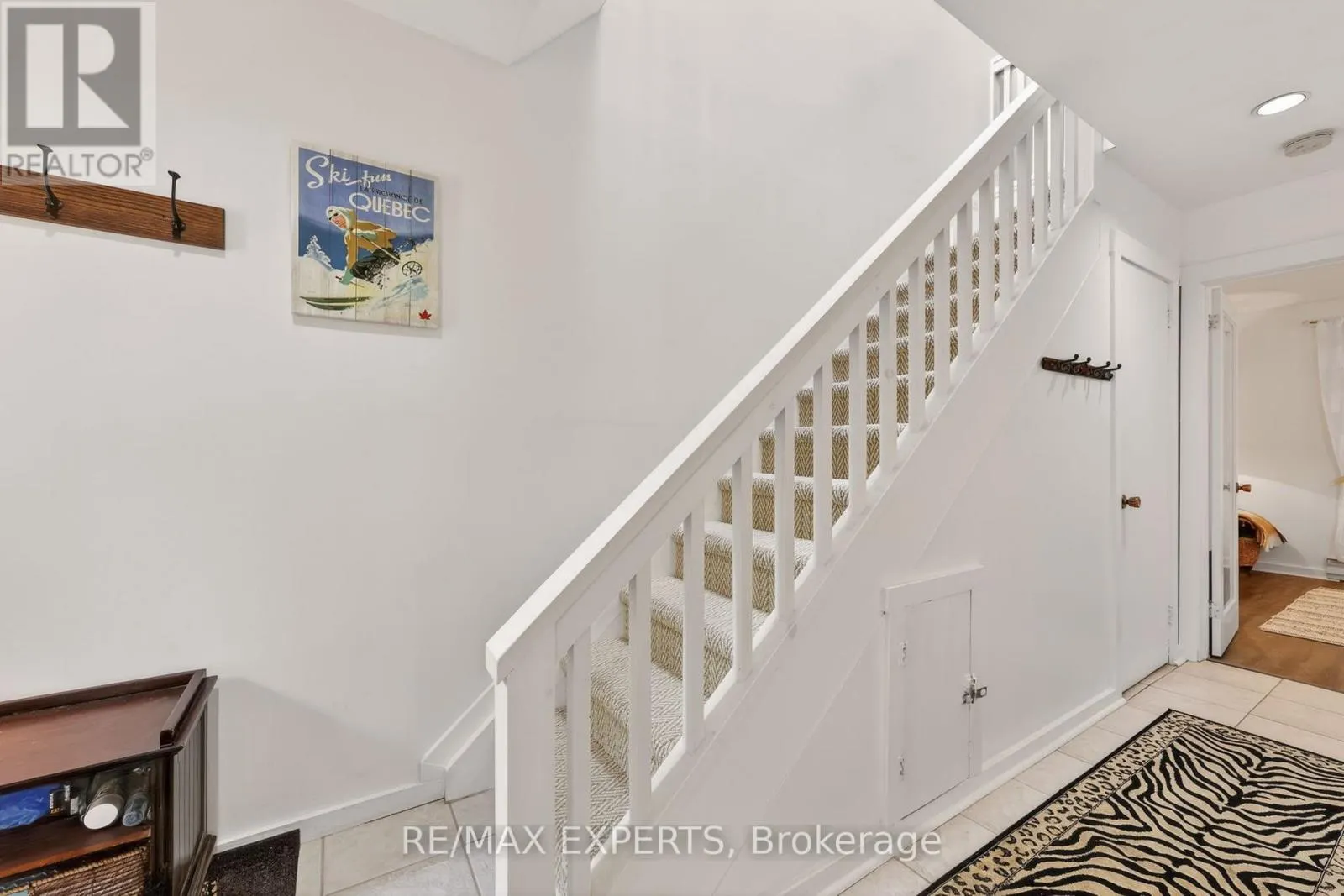 416 - 14 DAWSON DRIVE