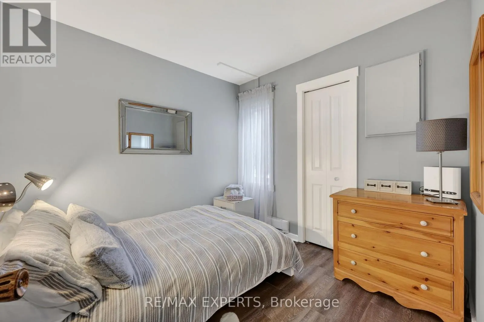 416 - 14 DAWSON DRIVE