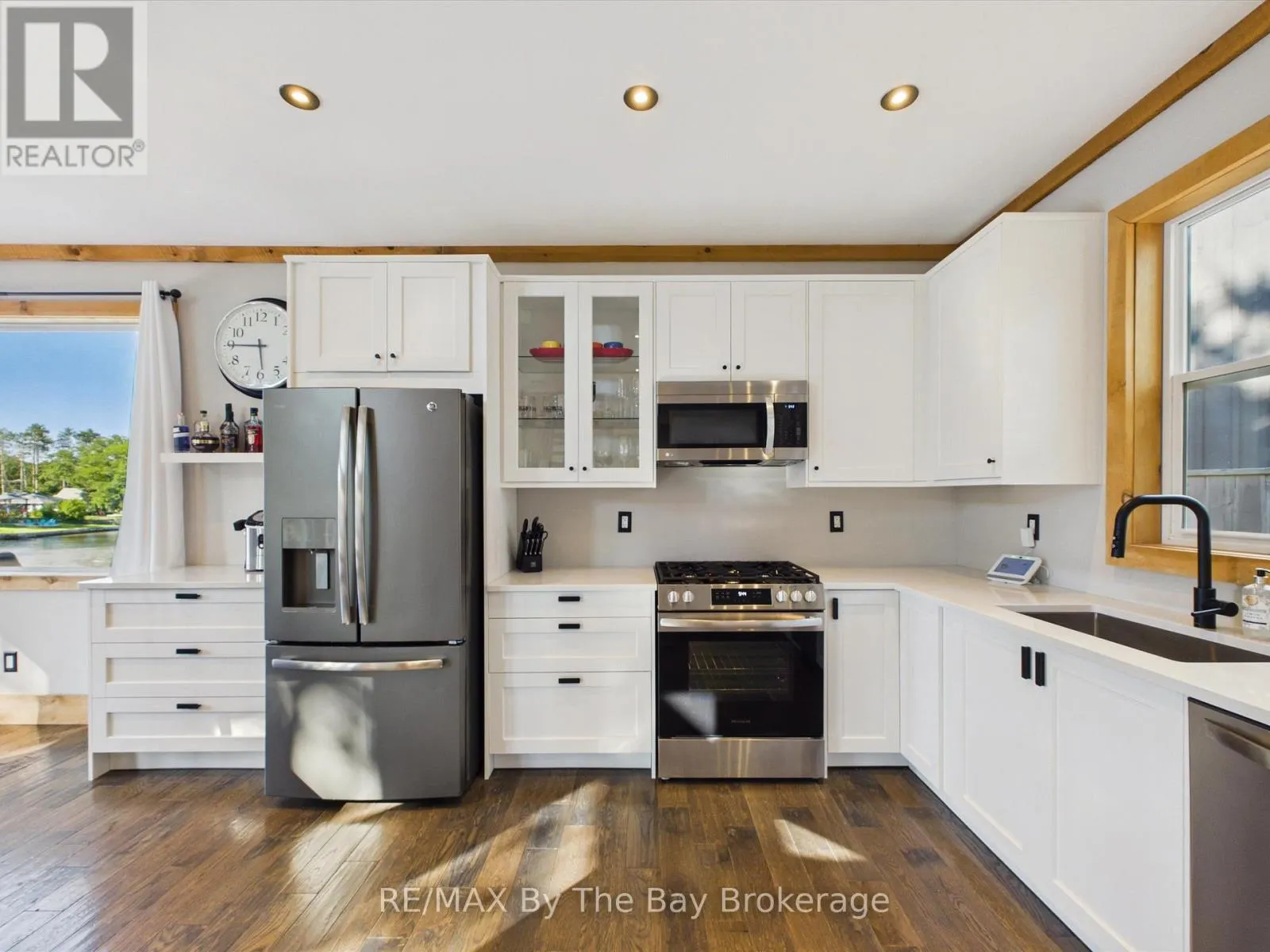 2056 RIVER ROAD W