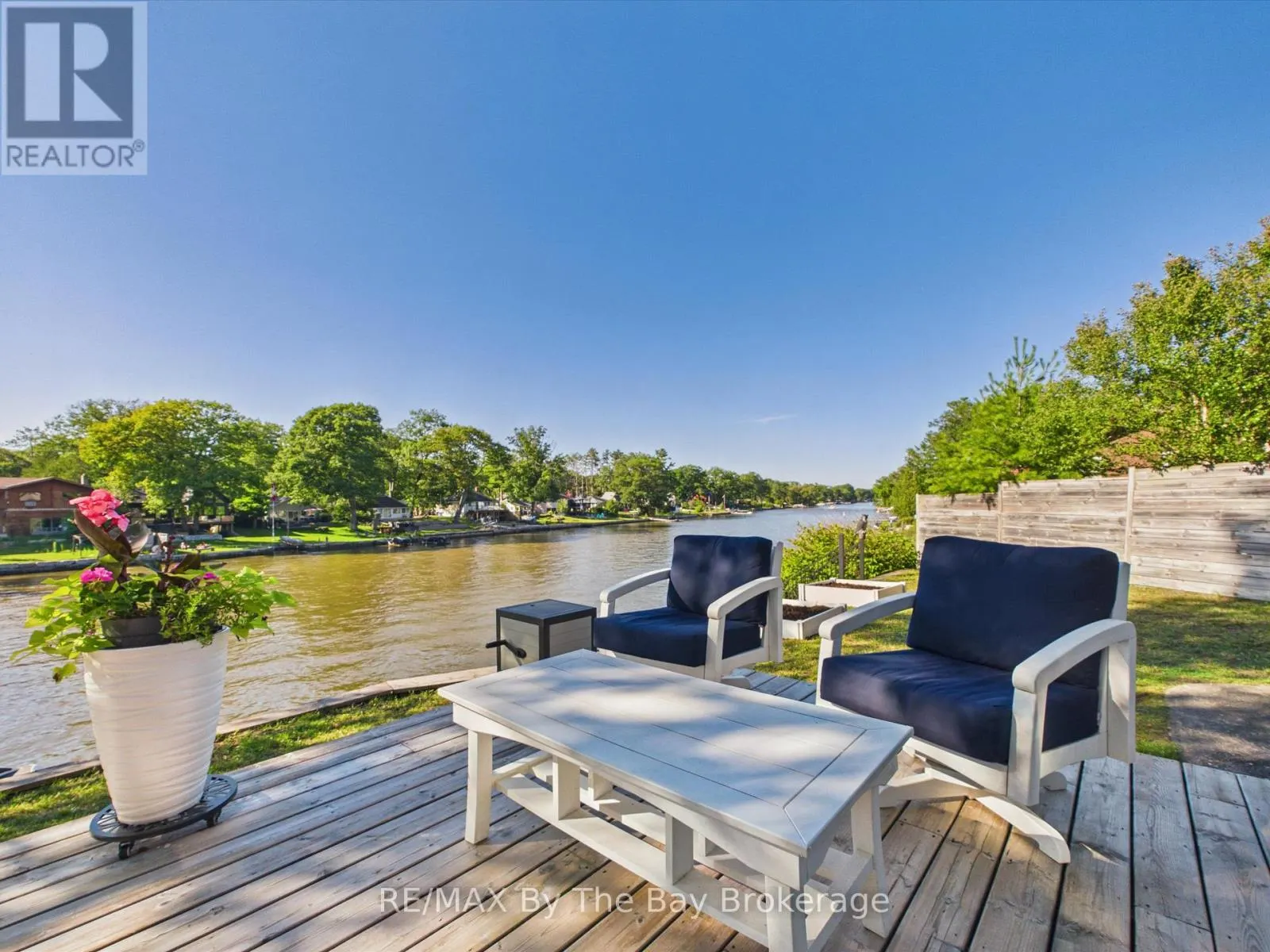 2056 RIVER ROAD W