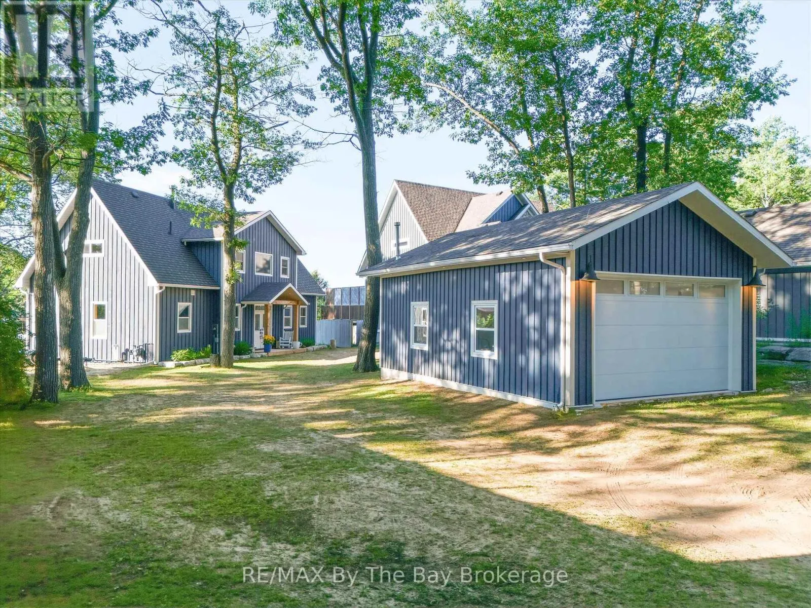 2056 RIVER ROAD W