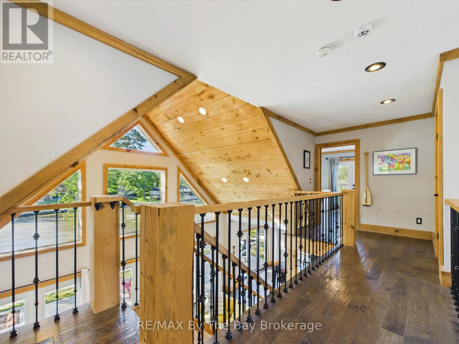 2056 RIVER ROAD W