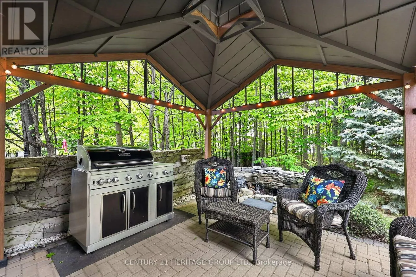 22 LLOYD COOK DRIVE E
