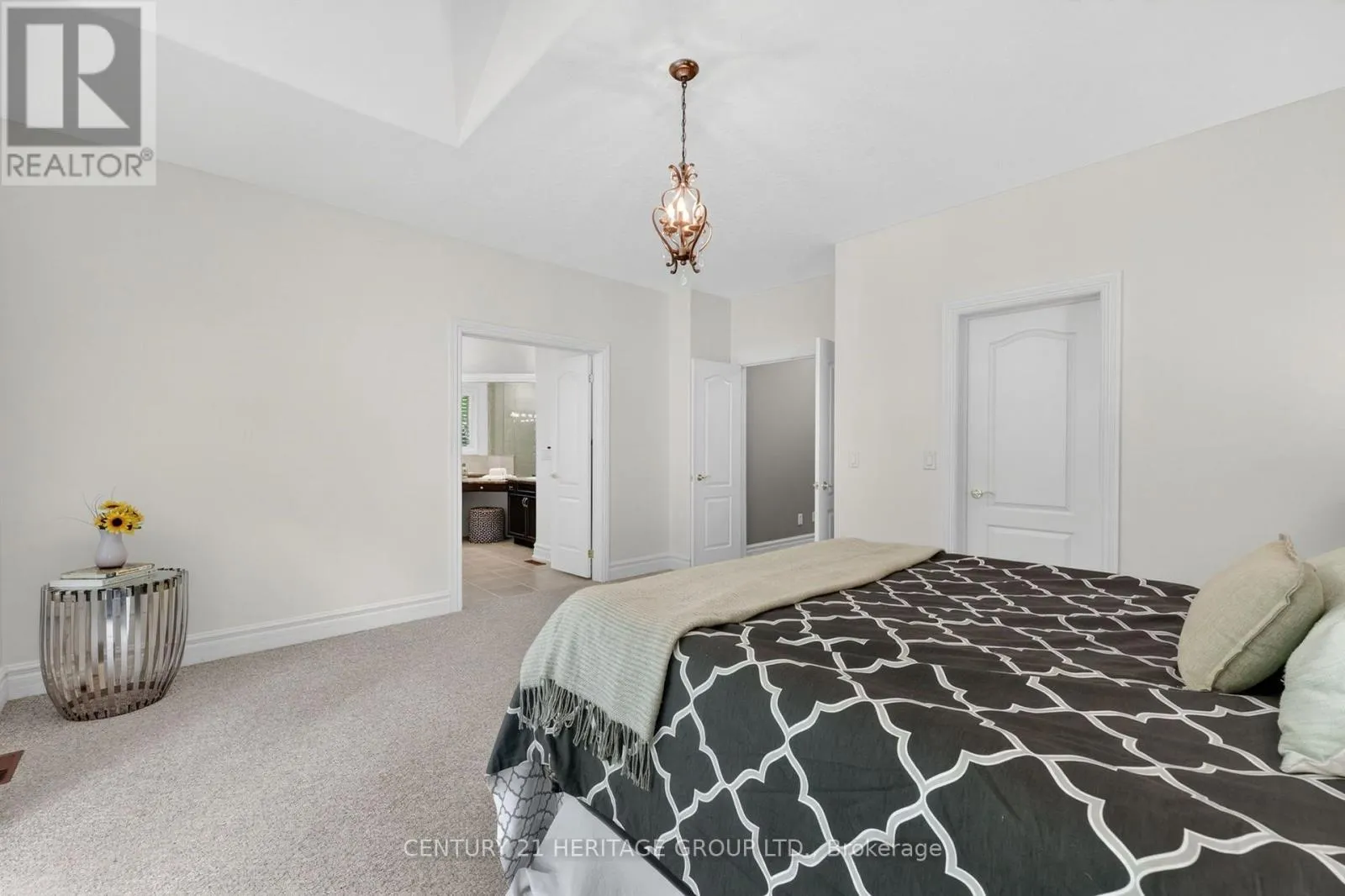 22 LLOYD COOK DRIVE E