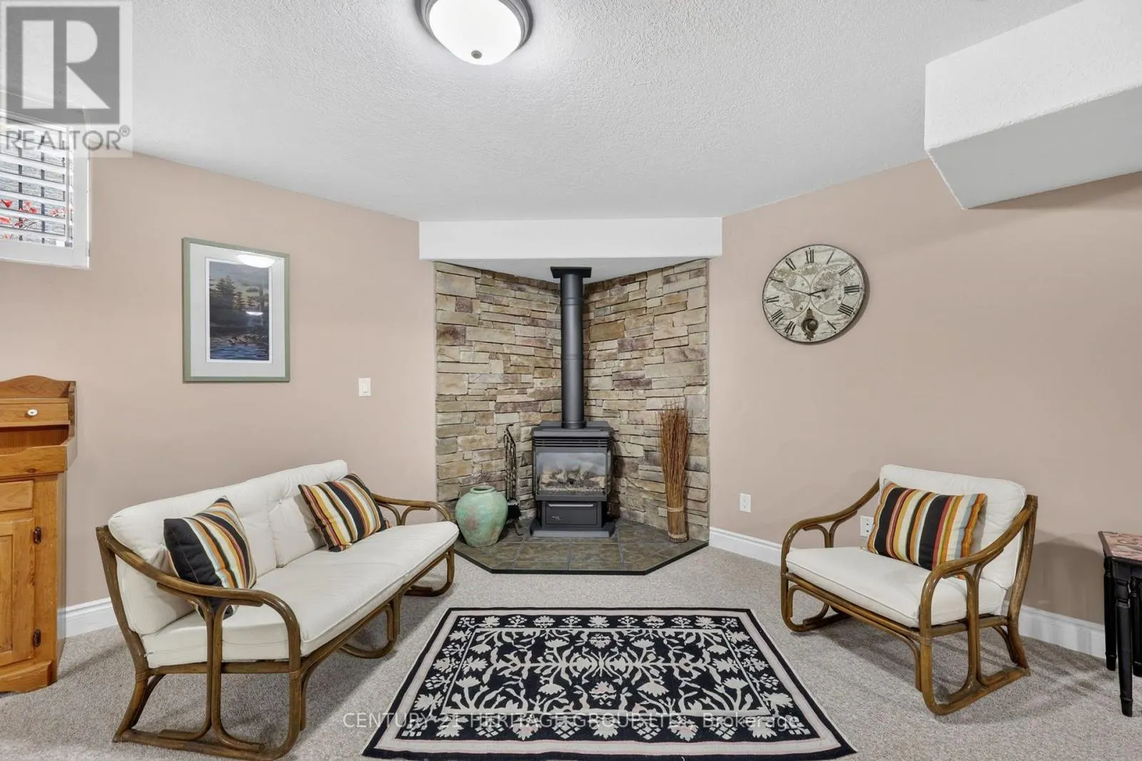 22 LLOYD COOK DRIVE E