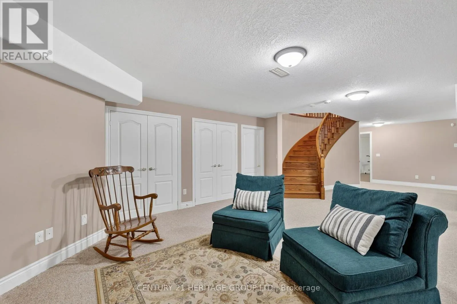 22 LLOYD COOK DRIVE E