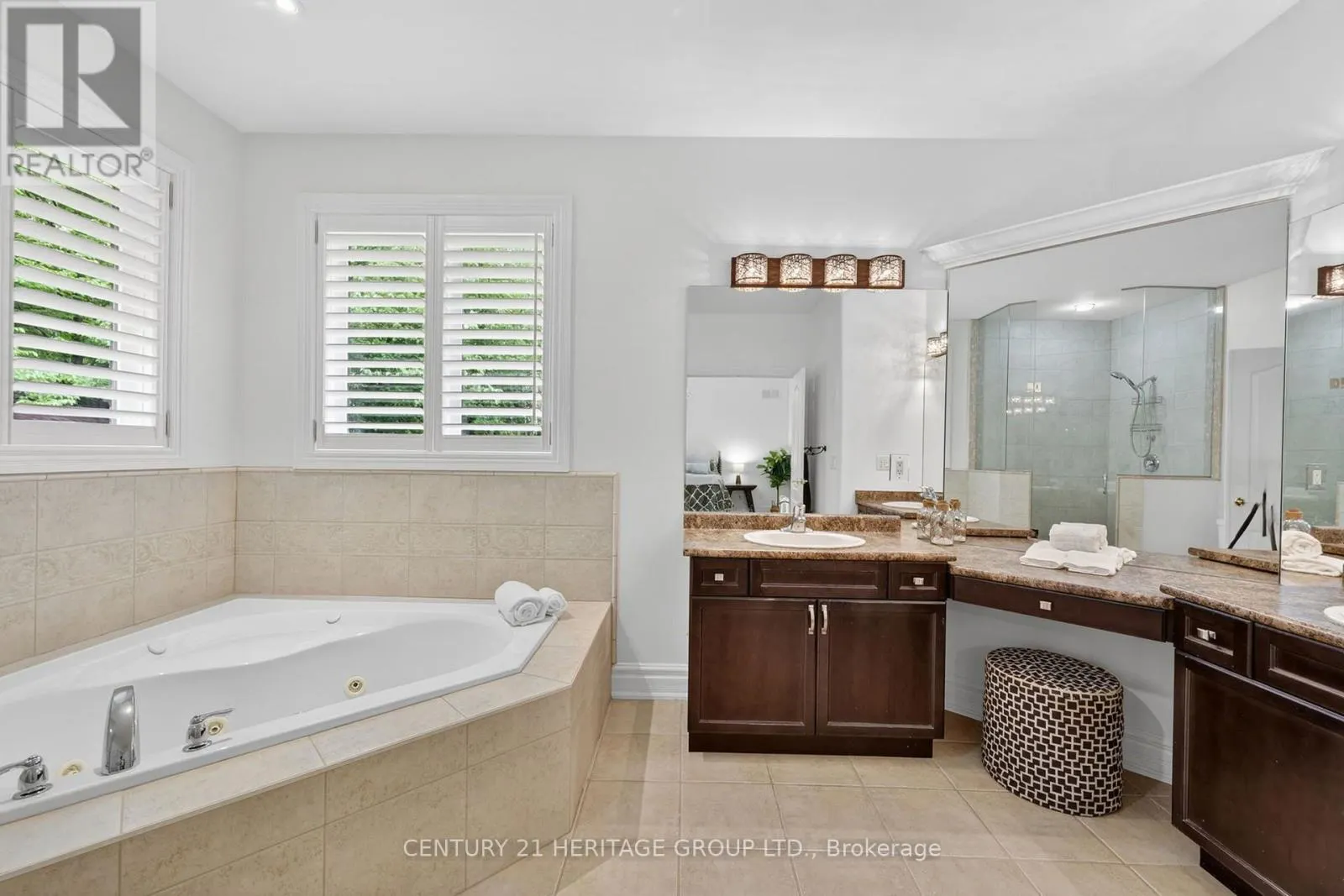 22 LLOYD COOK DRIVE E