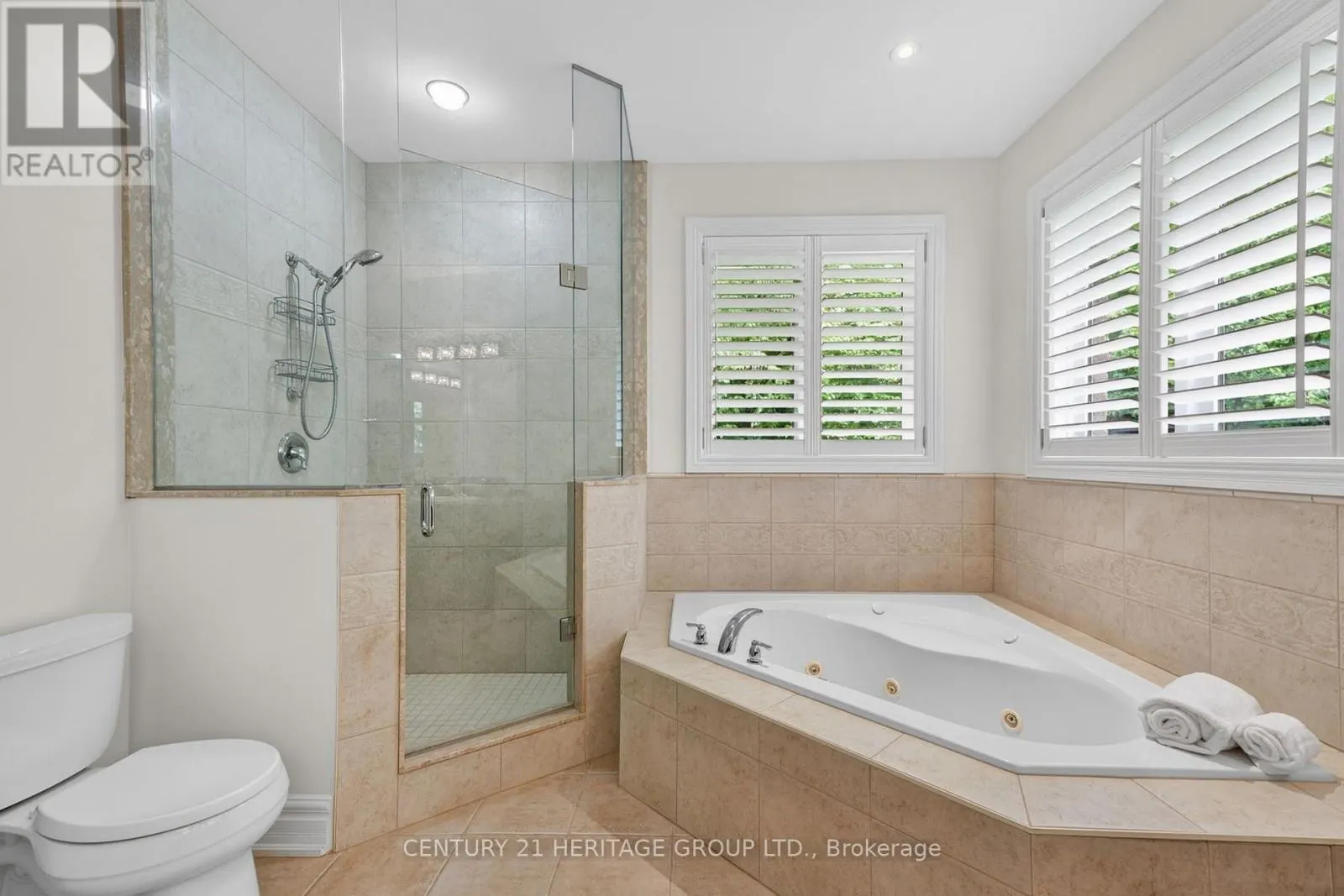 22 LLOYD COOK DRIVE E