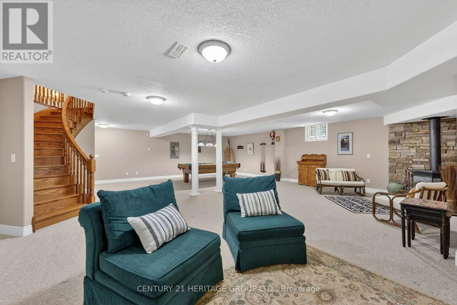 22 LLOYD COOK DRIVE E