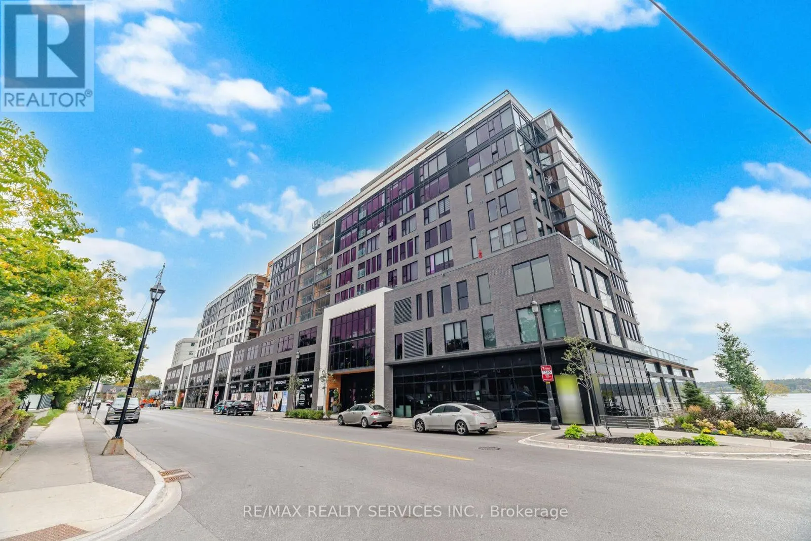 620 - 185 DUNLOP STREET E