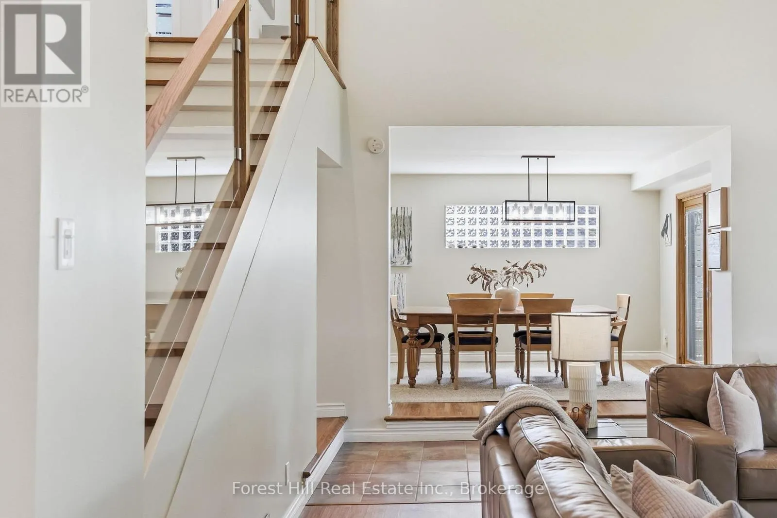 81 ST LAWRENCE STREET