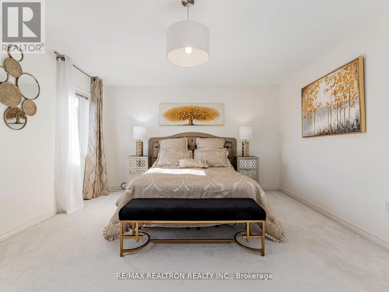 6 BOBOLINK DRIVE