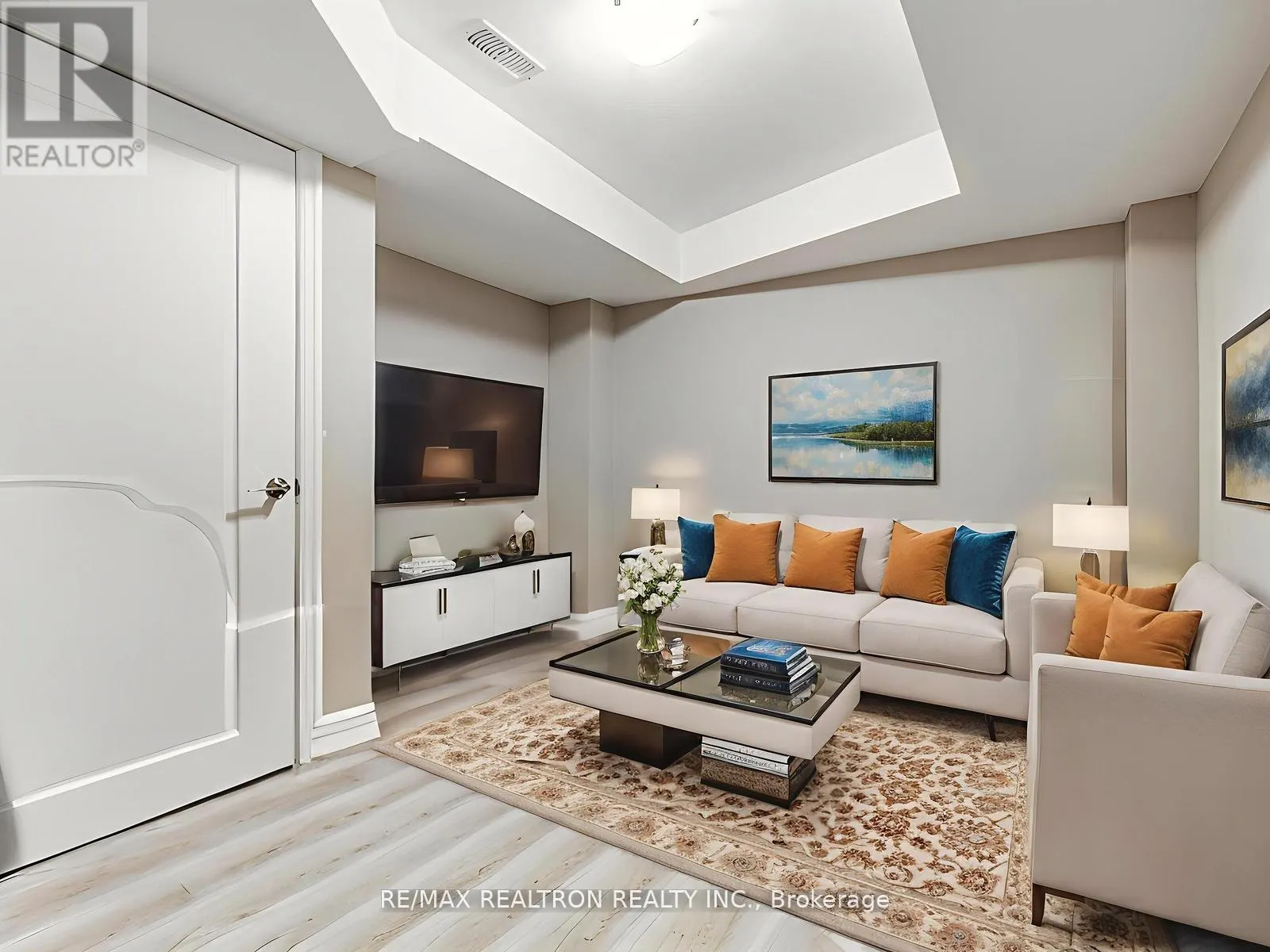 6 BOBOLINK DRIVE