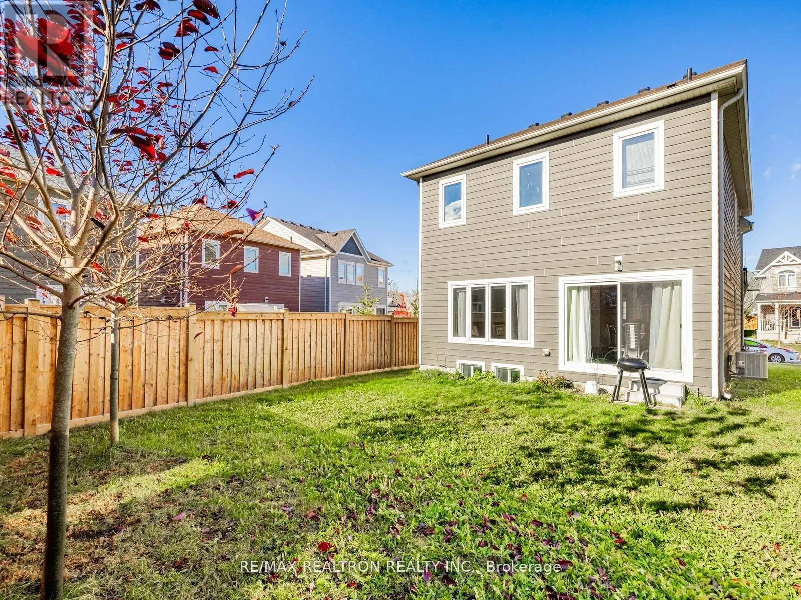 6 BOBOLINK DRIVE