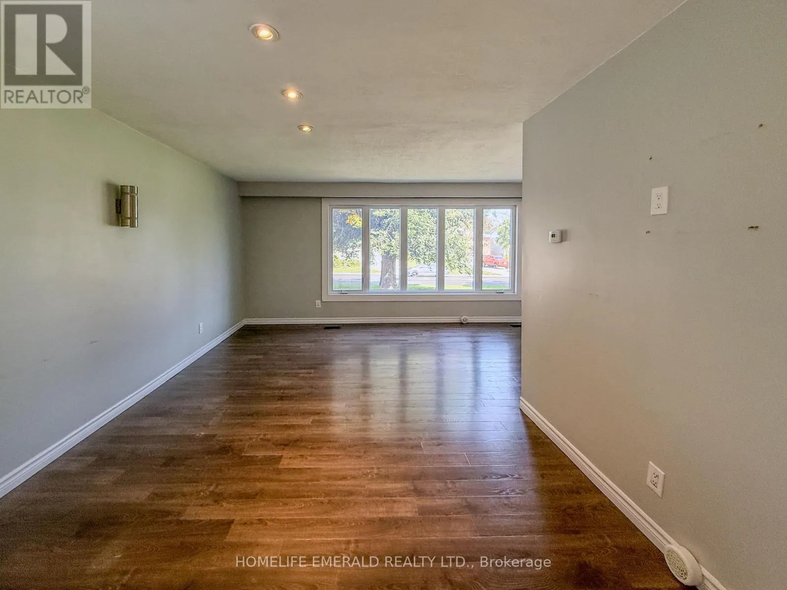 131 CUNDLES ROAD E