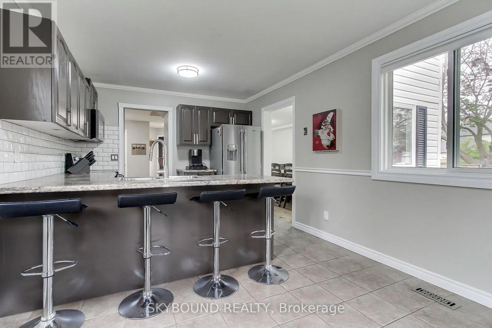 313 HICKLING TRAIL