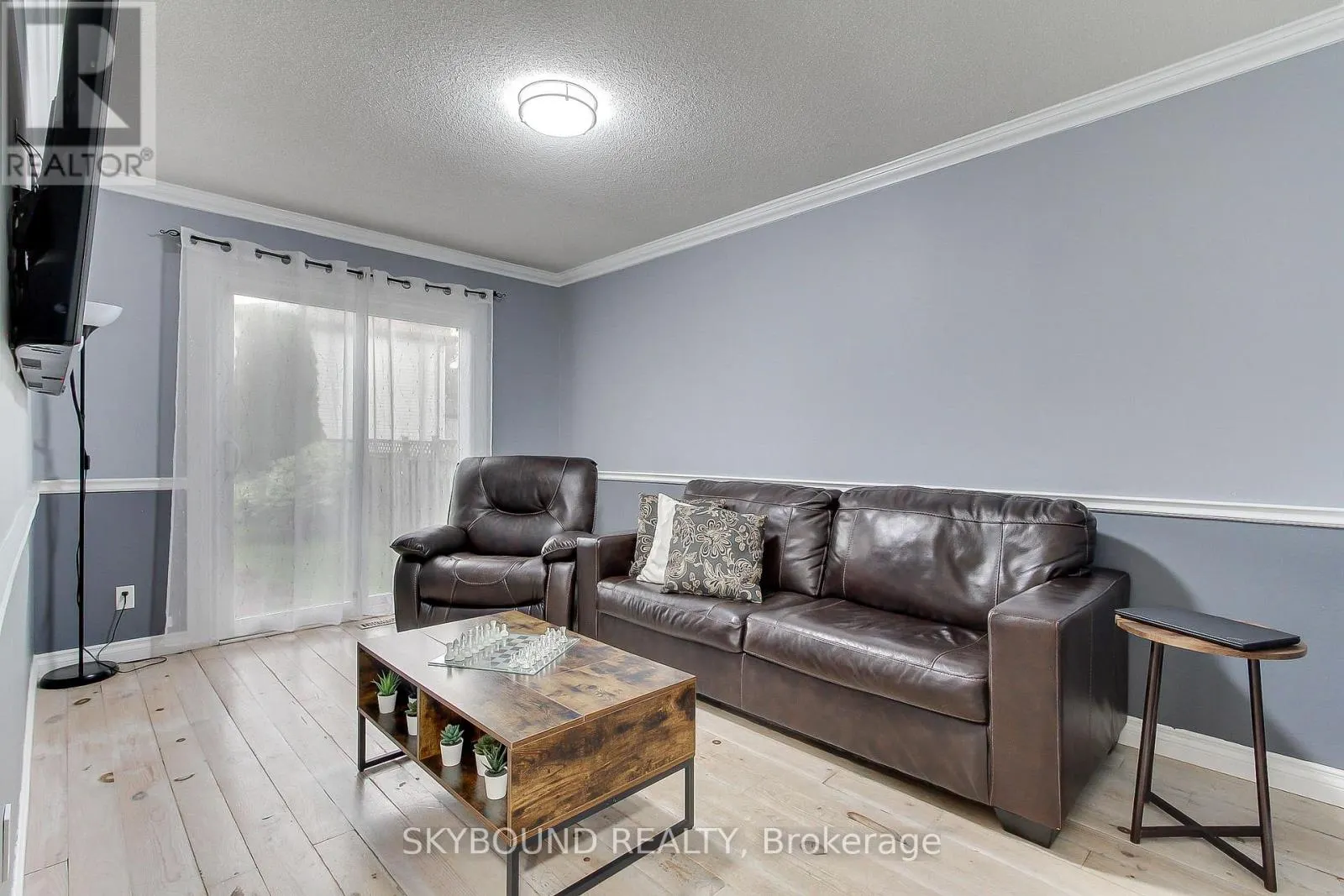 313 HICKLING TRAIL