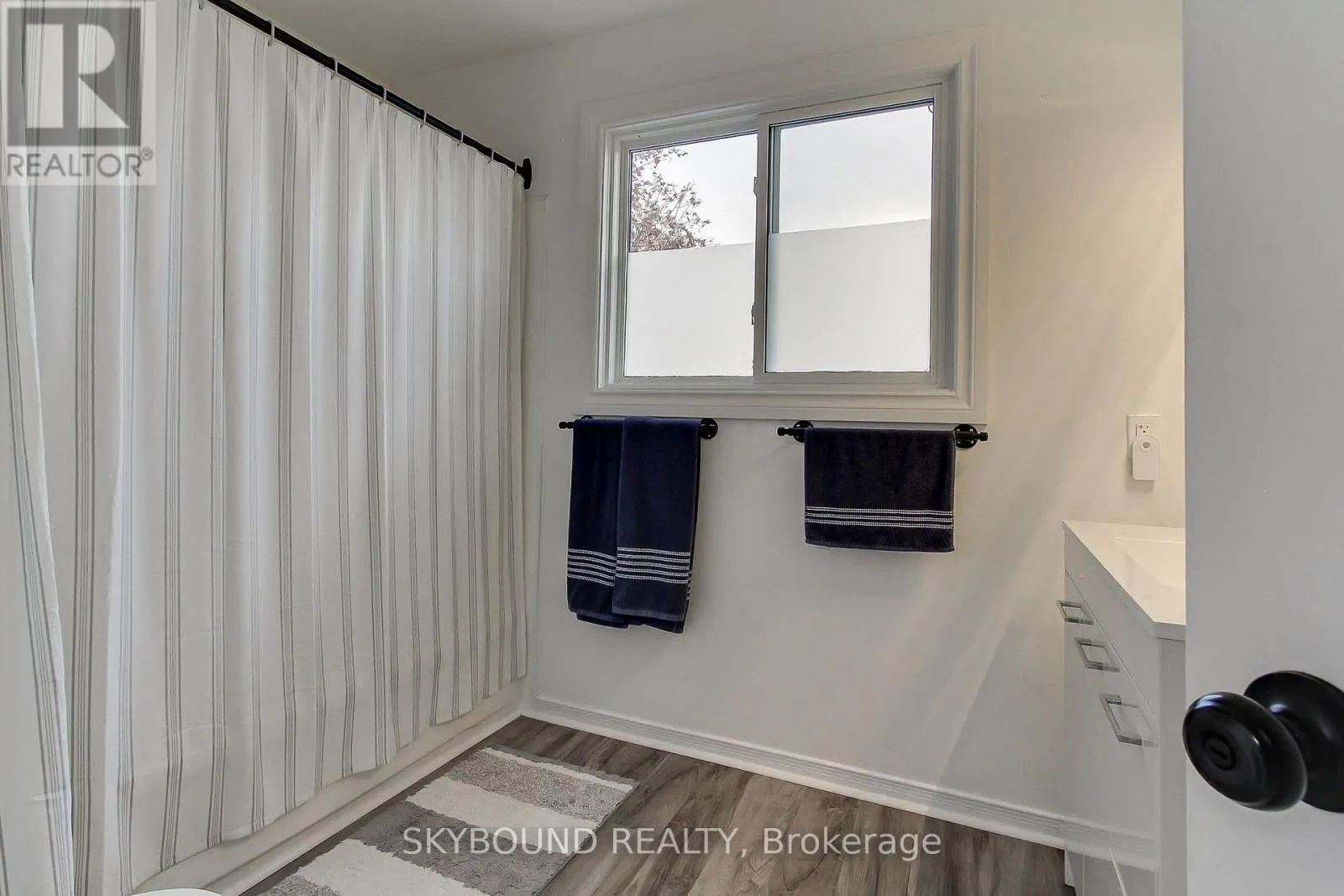 313 HICKLING TRAIL