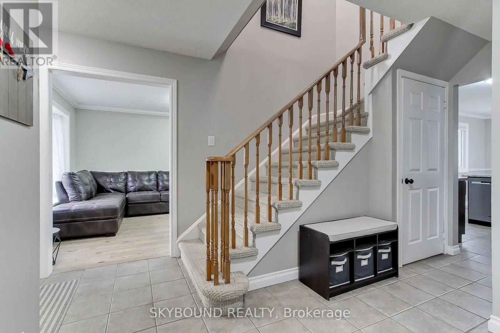 313 HICKLING TRAIL