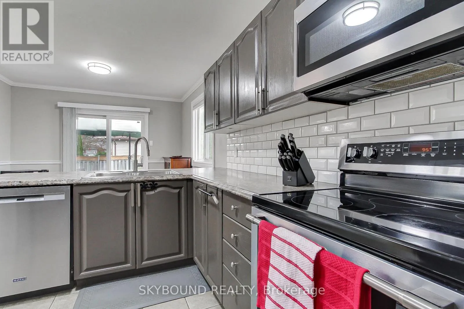313 HICKLING TRAIL