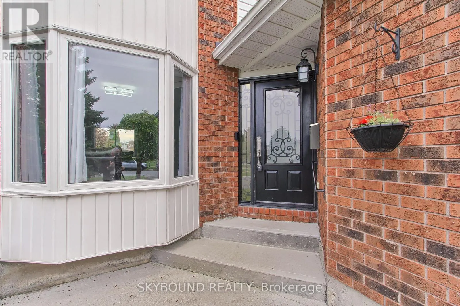 313 HICKLING TRAIL