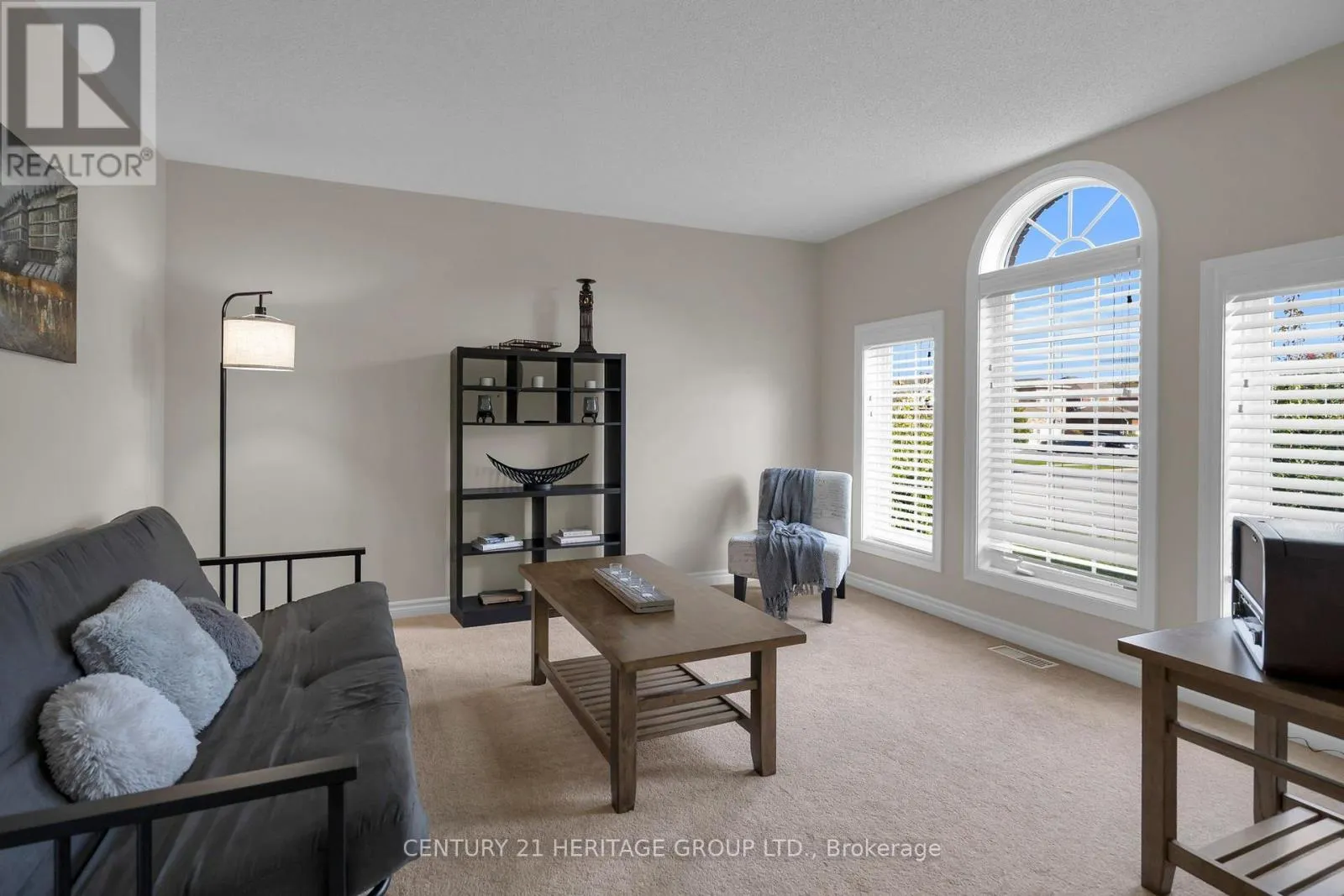 45 WHITFIELD CRESCENT