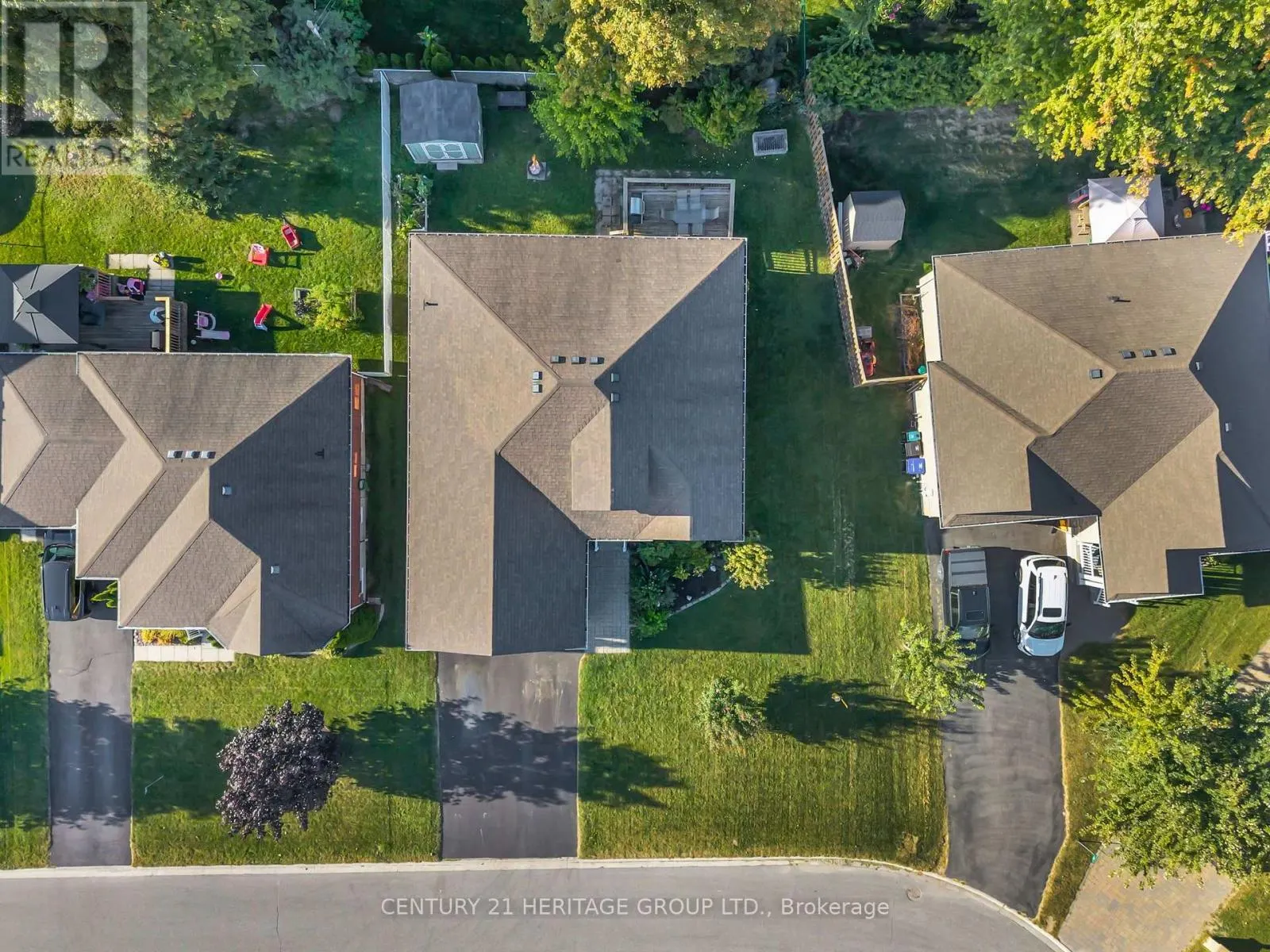 45 WHITFIELD CRESCENT