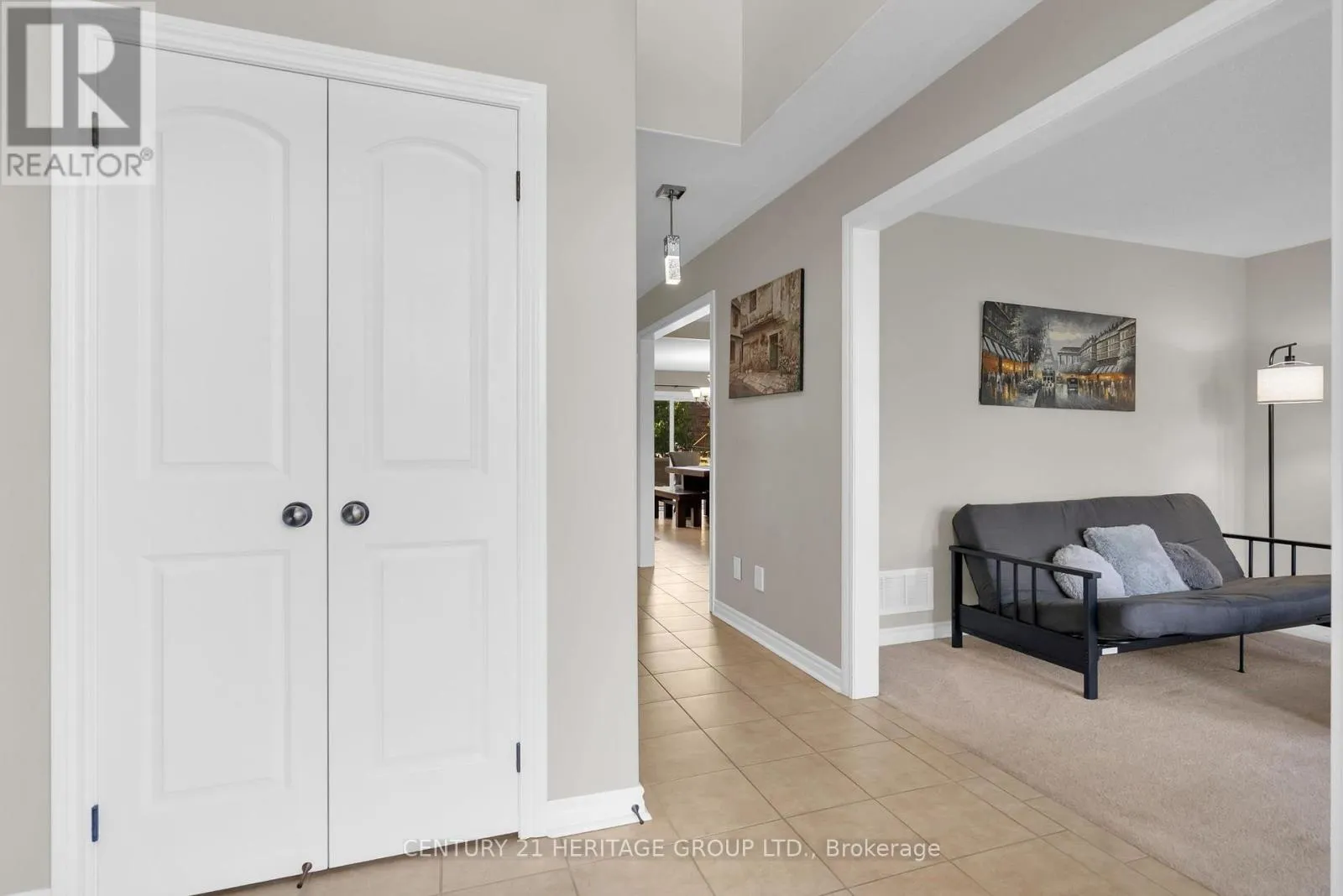 45 WHITFIELD CRESCENT