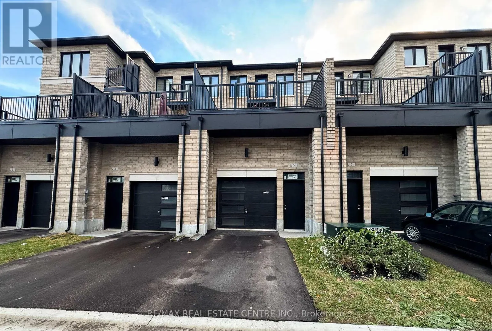5 CHERRY HILL LANE
