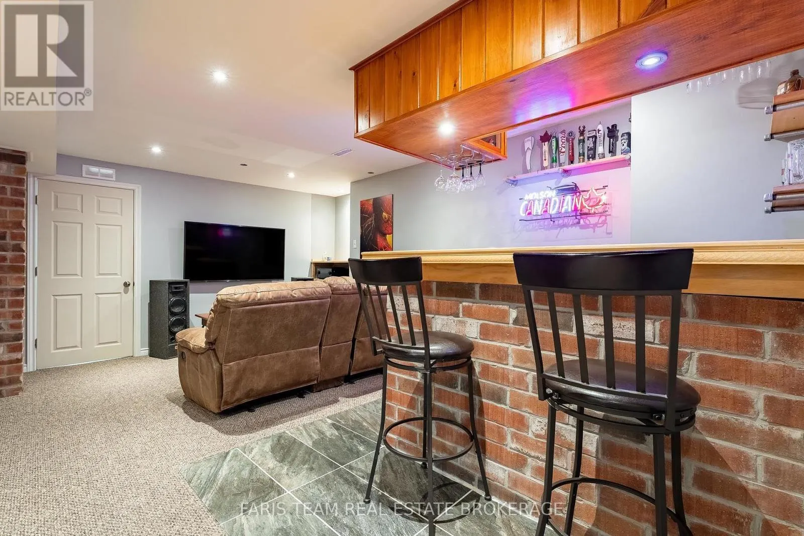114 RUFFET DRIVE